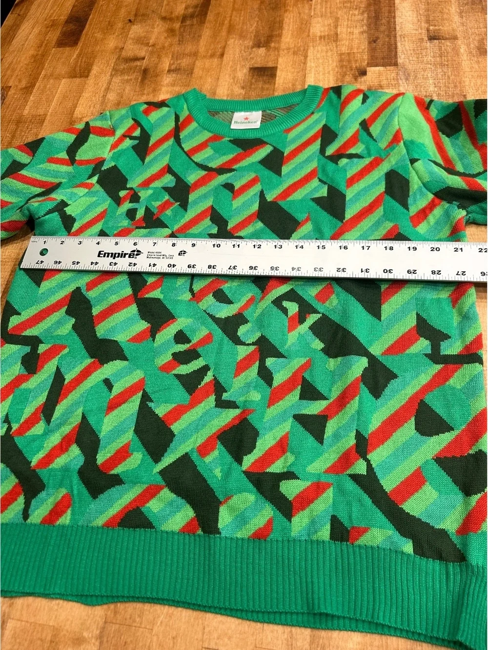 Heineken Vintage Style Green and Red Geometric Pattern Sweater